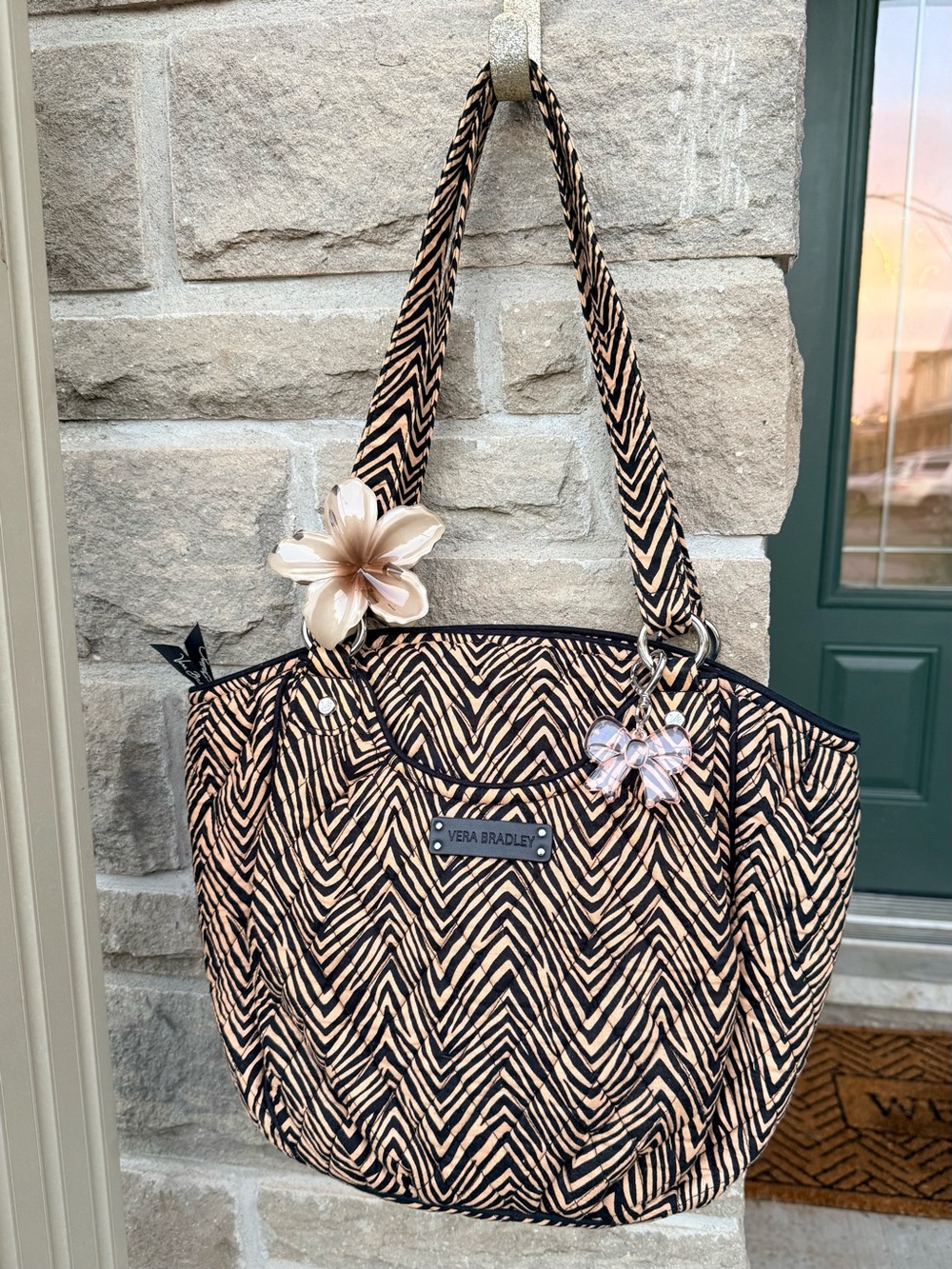 Vera Bradley Retired Zebra Large Quilted Tote Black Tan Y2K